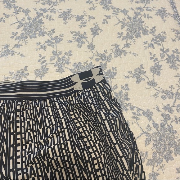 Under Armour Black and White Logo Print Shorts with Liner 3” Inseam - Picture 5 of 9